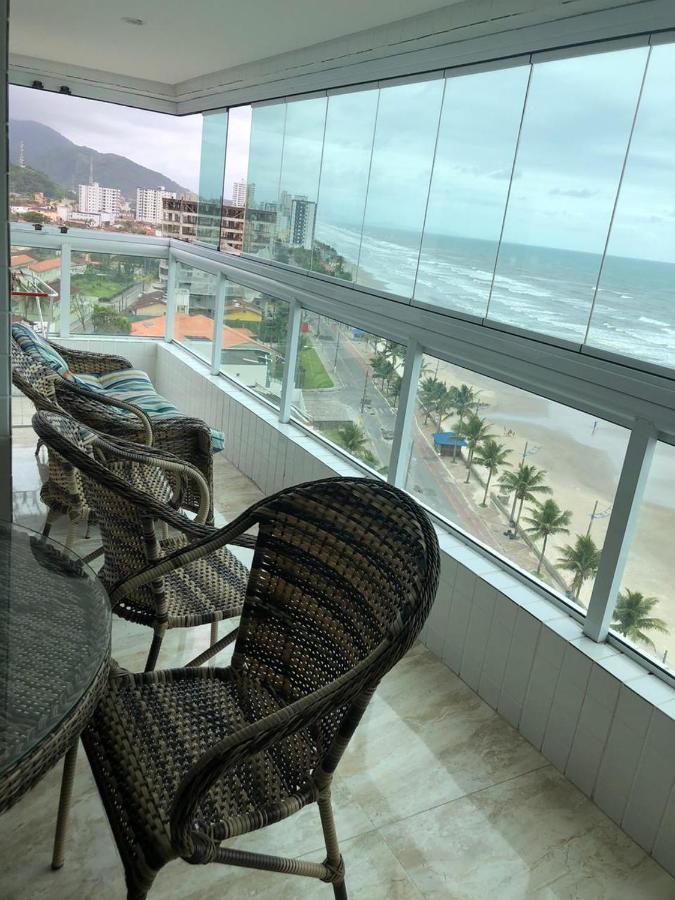 Mongagua Com Vista Para O Mar Pe Na Areia 외부 사진