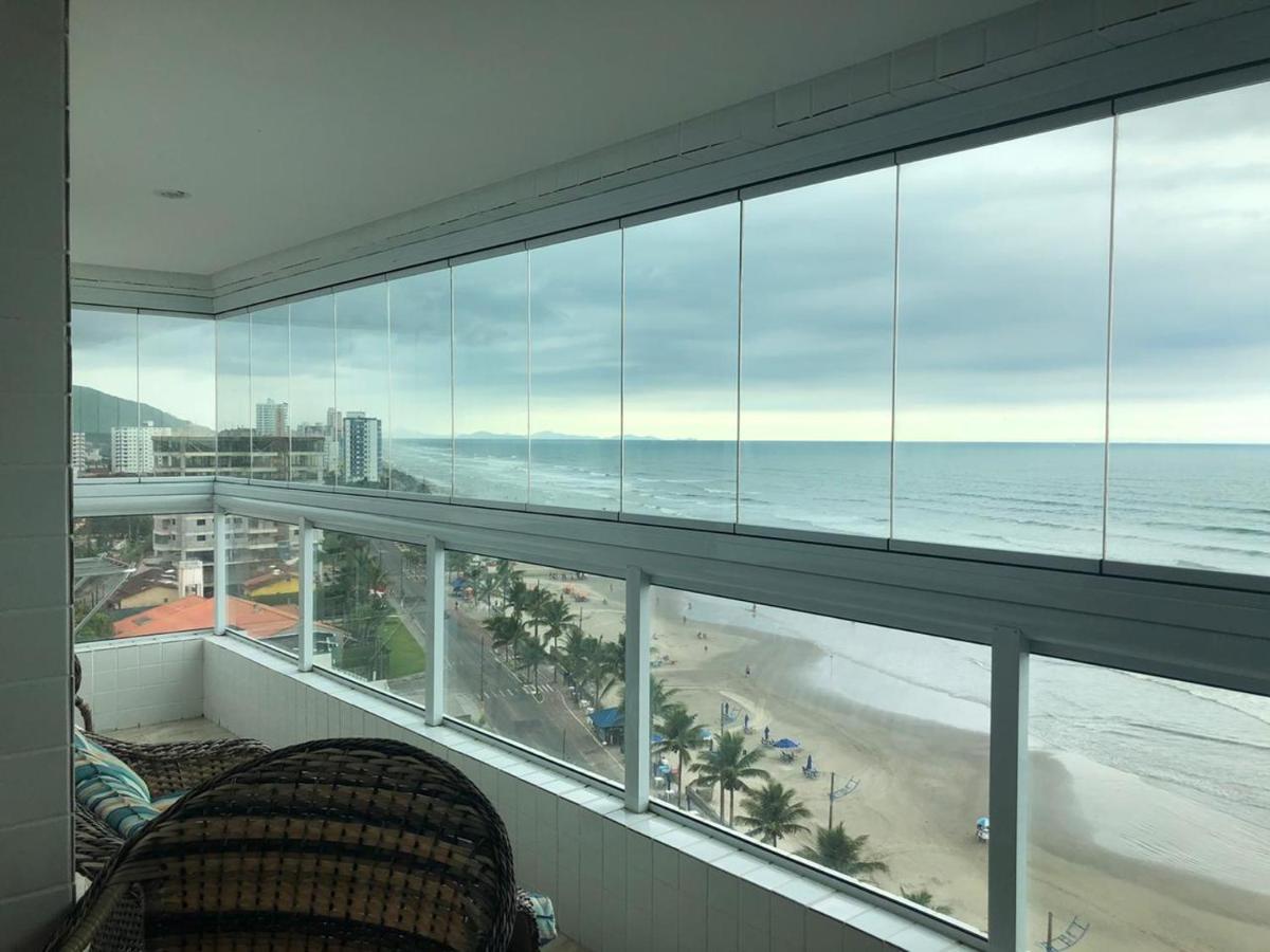 Mongagua Com Vista Para O Mar Pe Na Areia 외부 사진