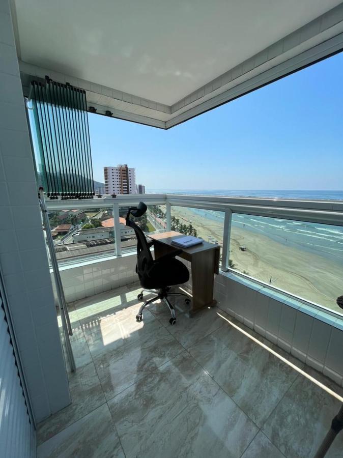 Mongagua Com Vista Para O Mar Pe Na Areia 외부 사진