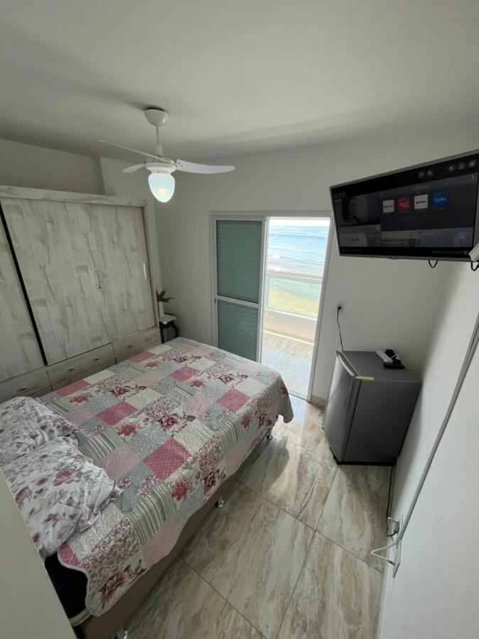 Mongagua Com Vista Para O Mar Pe Na Areia 외부 사진