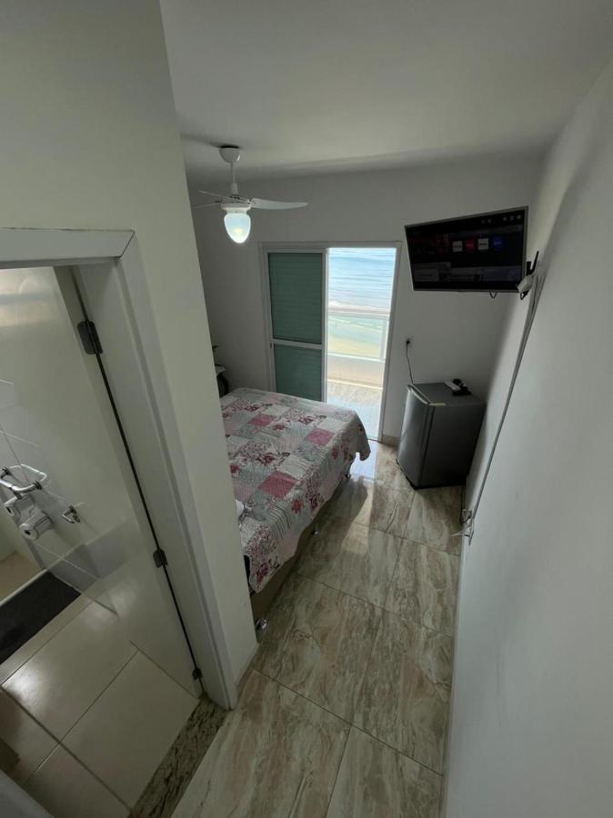 Mongagua Com Vista Para O Mar Pe Na Areia 외부 사진